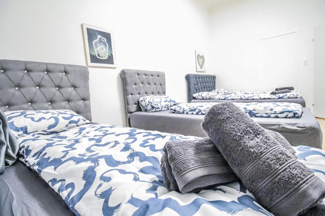 Comfort Quad Room Hn Wina Bagian luar foto
