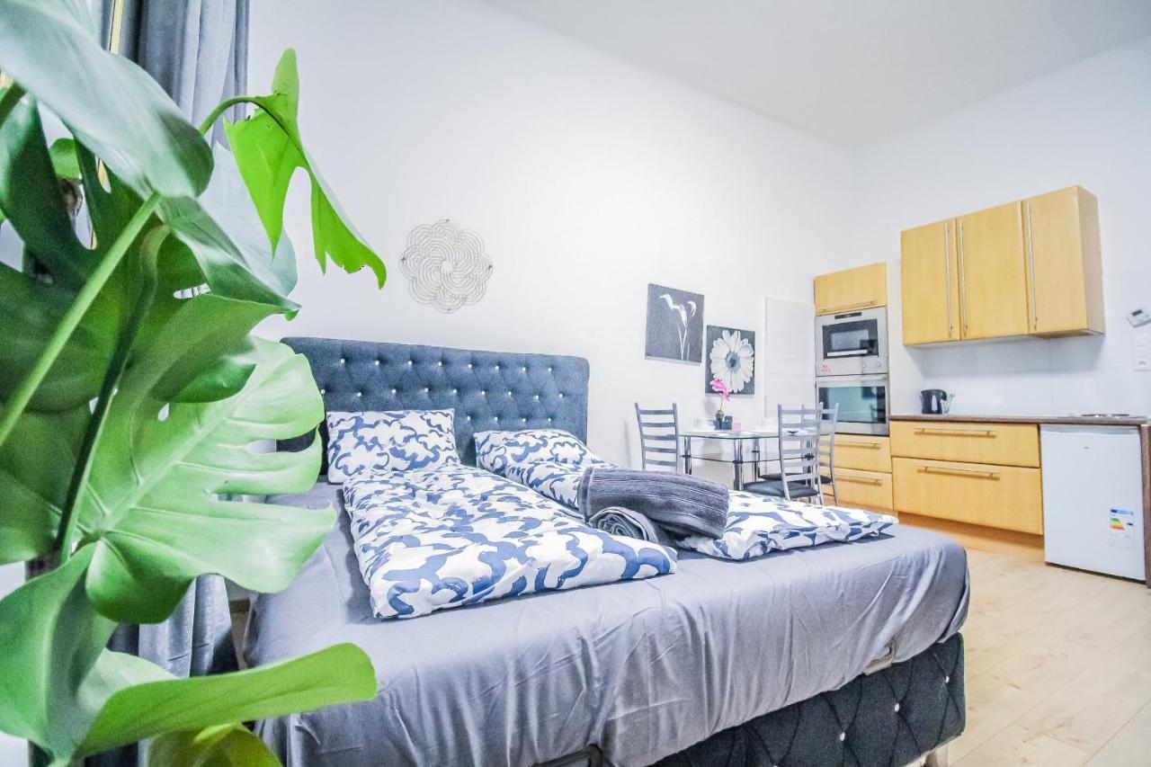 Comfort Quad Room Hn Wina Bagian luar foto